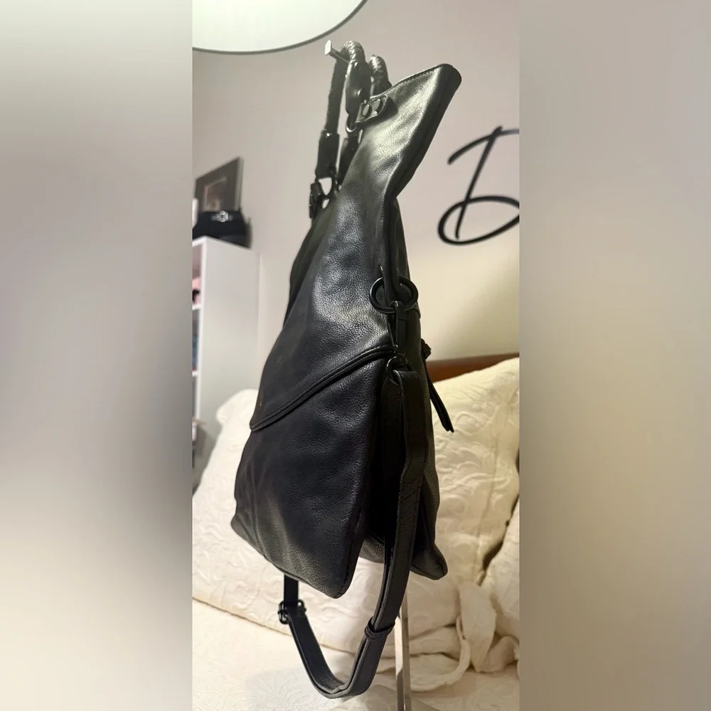 Gently Used Elliot Lucca Black Leather Women's Bag